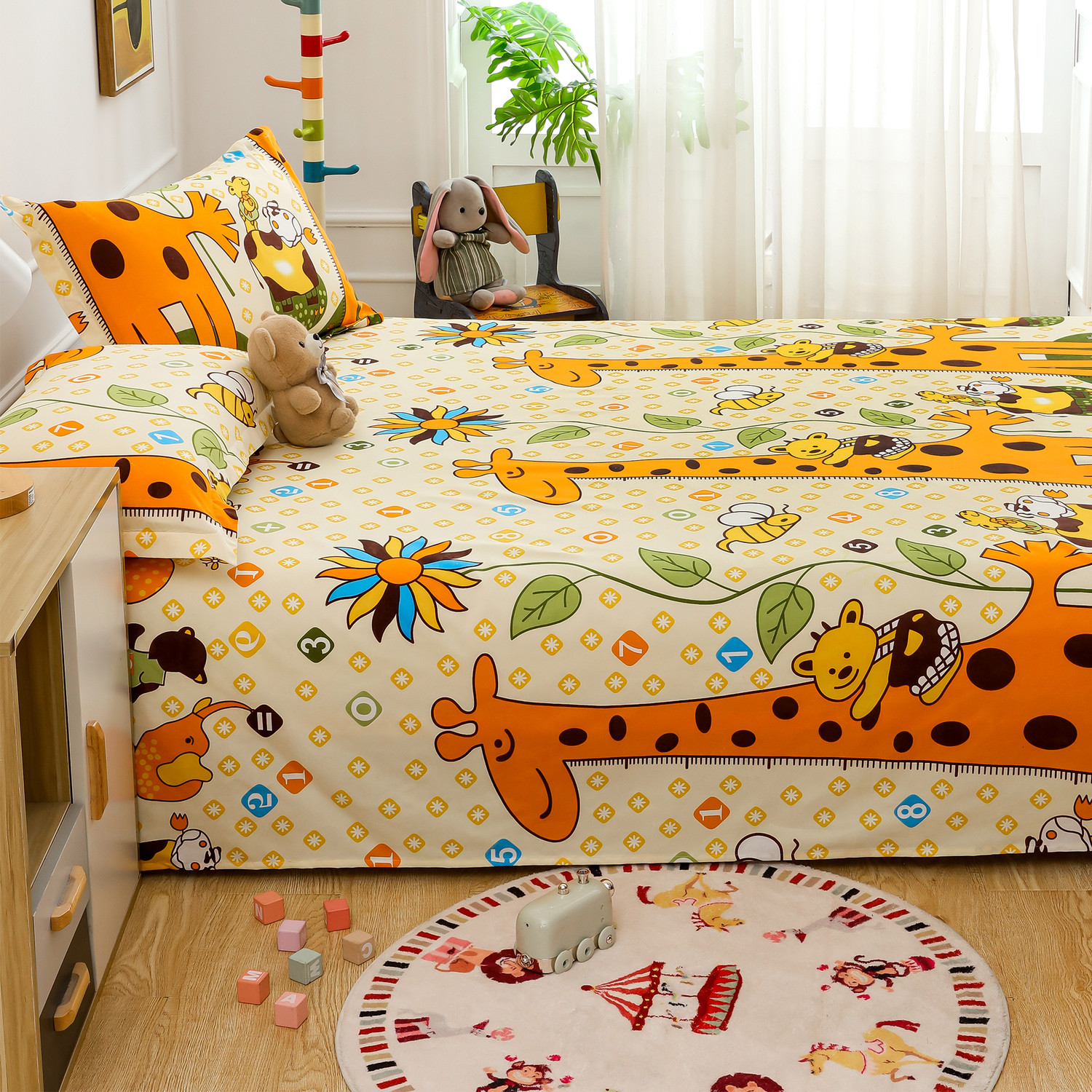 Image of Story@home Microfiber Double Flat 180 TC Printed 1 Summer Bedsheet with 2 Pillow Covers