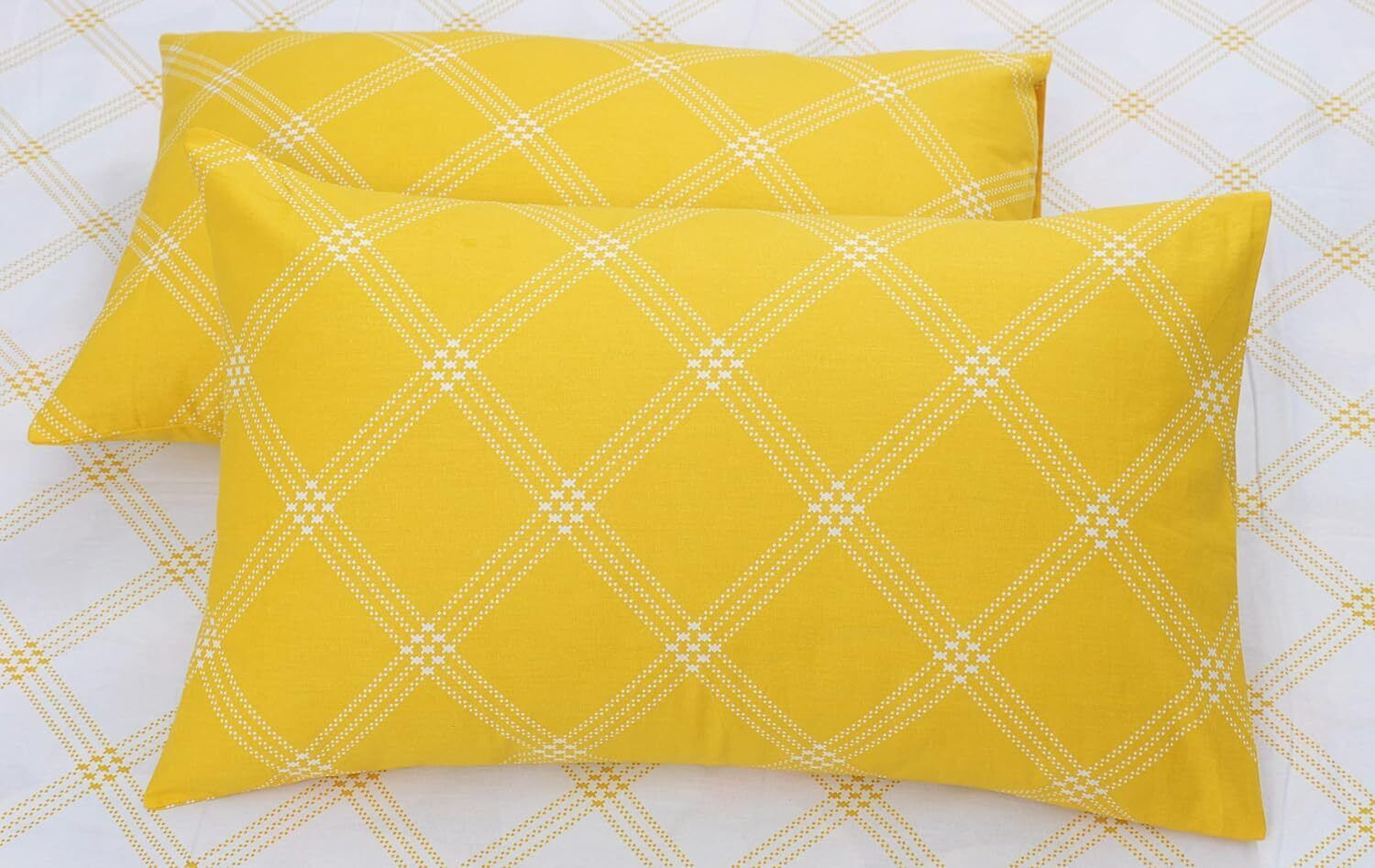 Image of Huesland Cotton King Fitted (Elastic) 210 TC Geometric 1 Bedsheet with 2 Pillow Covers