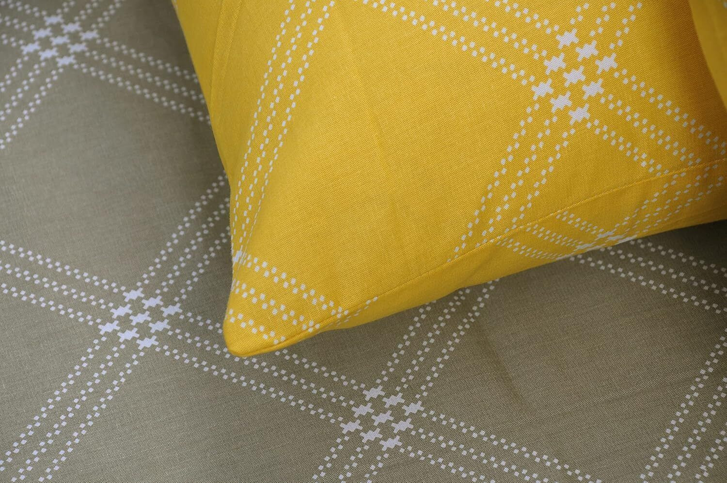 Image of Huesland Cotton Single Fitted (Elastic) 210 TC Geometric 1 Bedsheet with 2 Pillow Covers