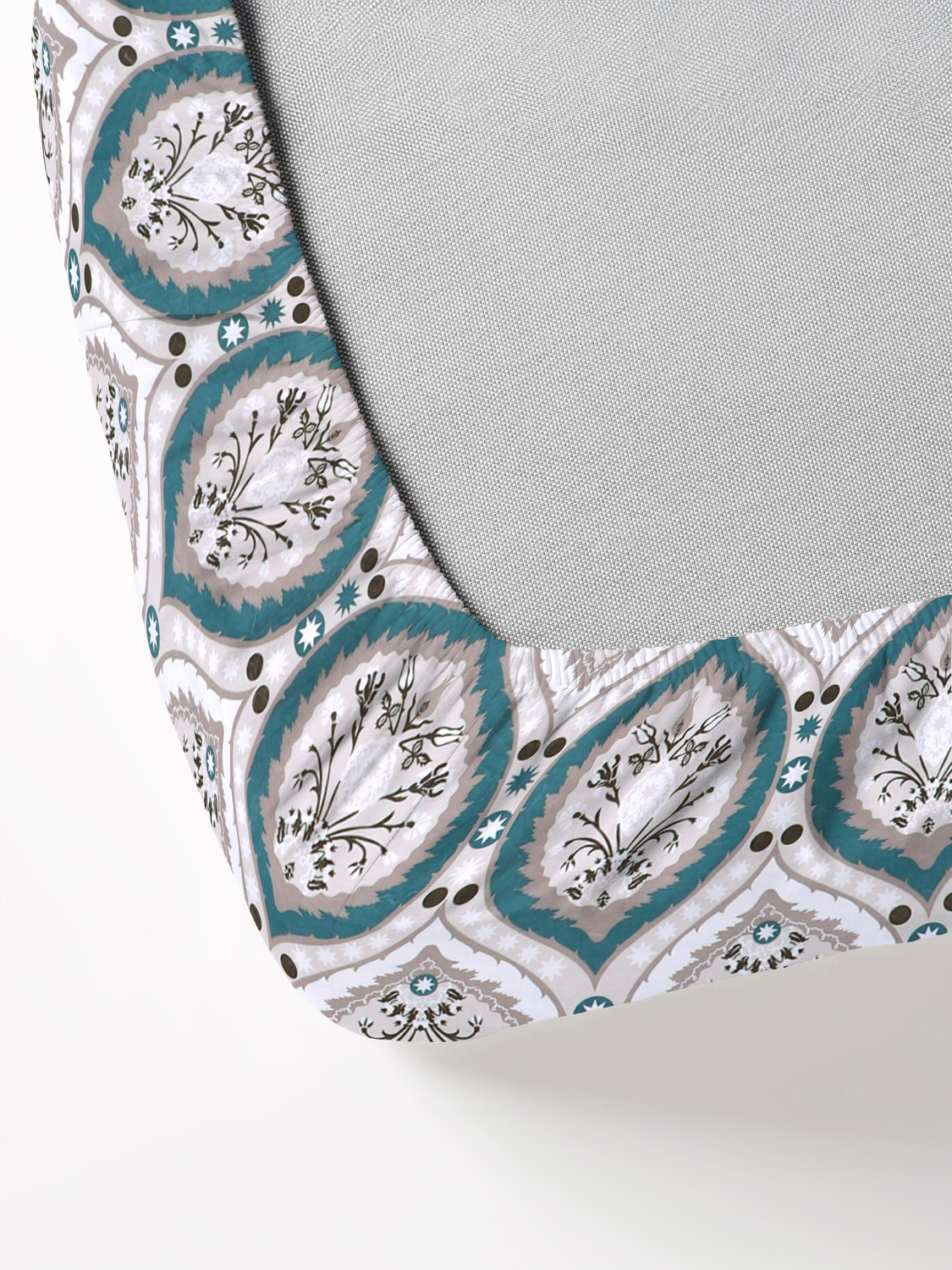 Image of Moonroof Cotton Double Fitted (Elastic) 244 TC Printed 1 Summer Bedsheet with 2 Pillow Covers