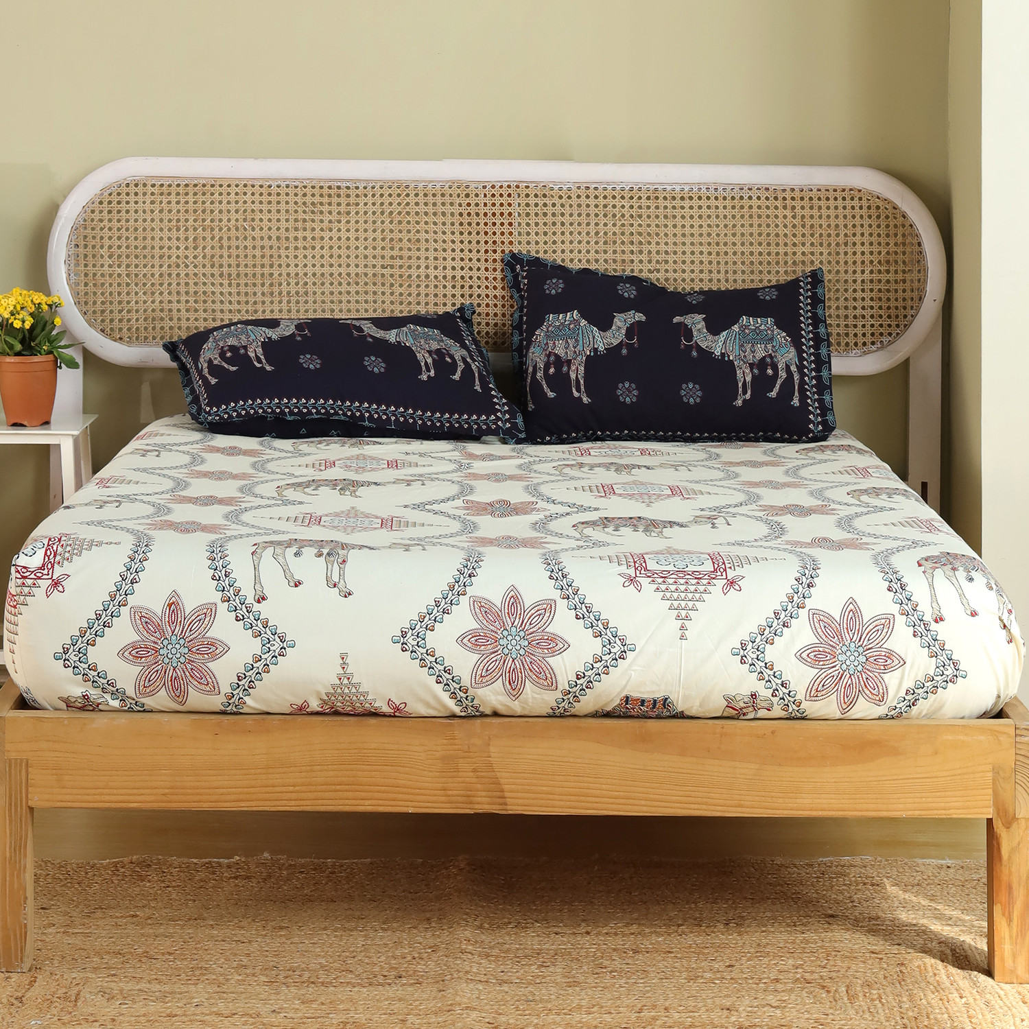 Image of Homeful Style Cotton King Fitted (Elastic) 120 TC Printed 1 Summer Bedsheet with 2 Pillow Covers