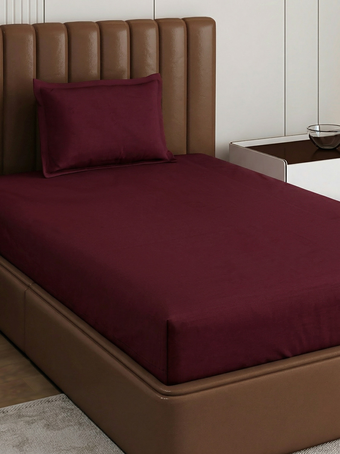Image of MONTE CARLO Cotton Single Flat 210 TC Solid 1 Summer Bedsheet (Maroon)