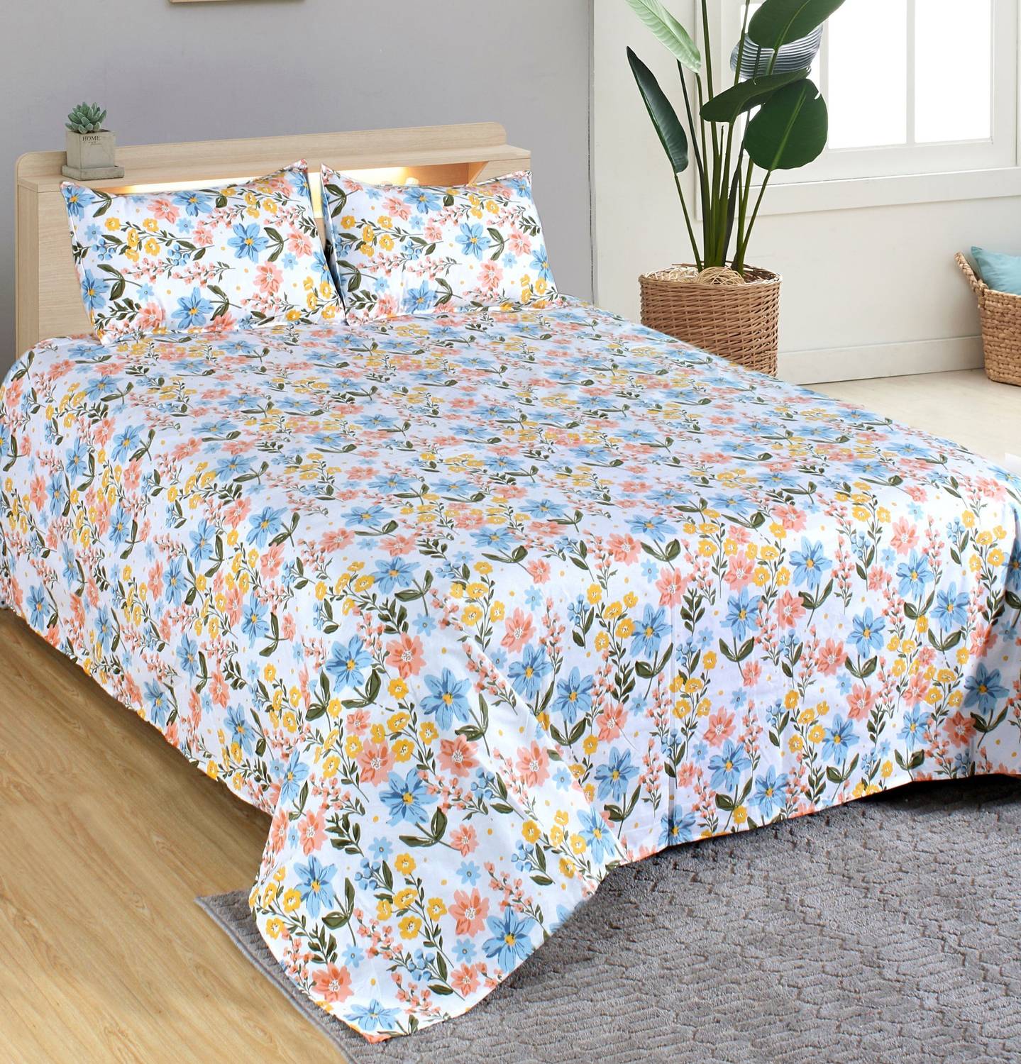 Alice Trends Cotton Double Flat 2 TC Printed 1 Bedsheet with 2 Pillow Covers