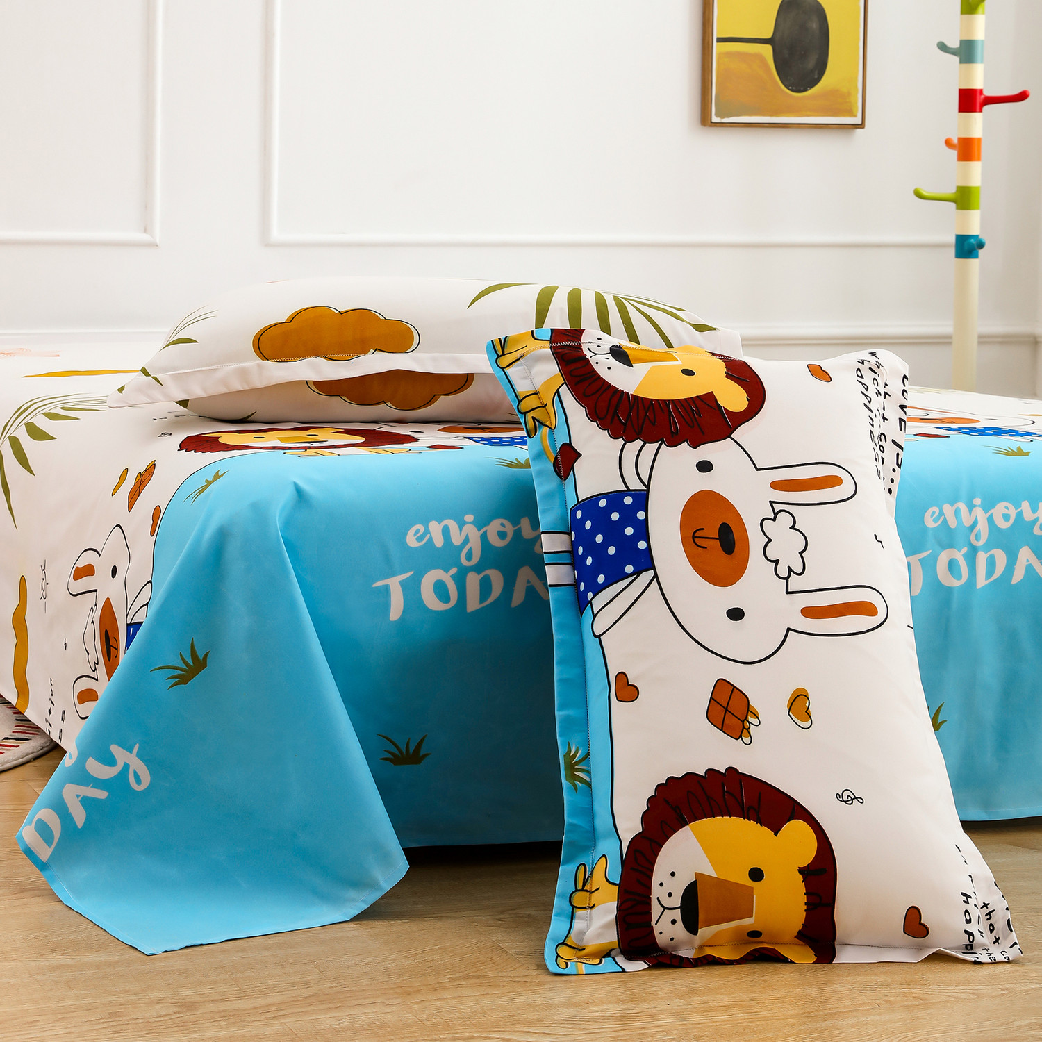 Image of Story@home Microfiber Double Flat 180 TC Printed 1 Summer Bedsheet with 2 Pillow Covers