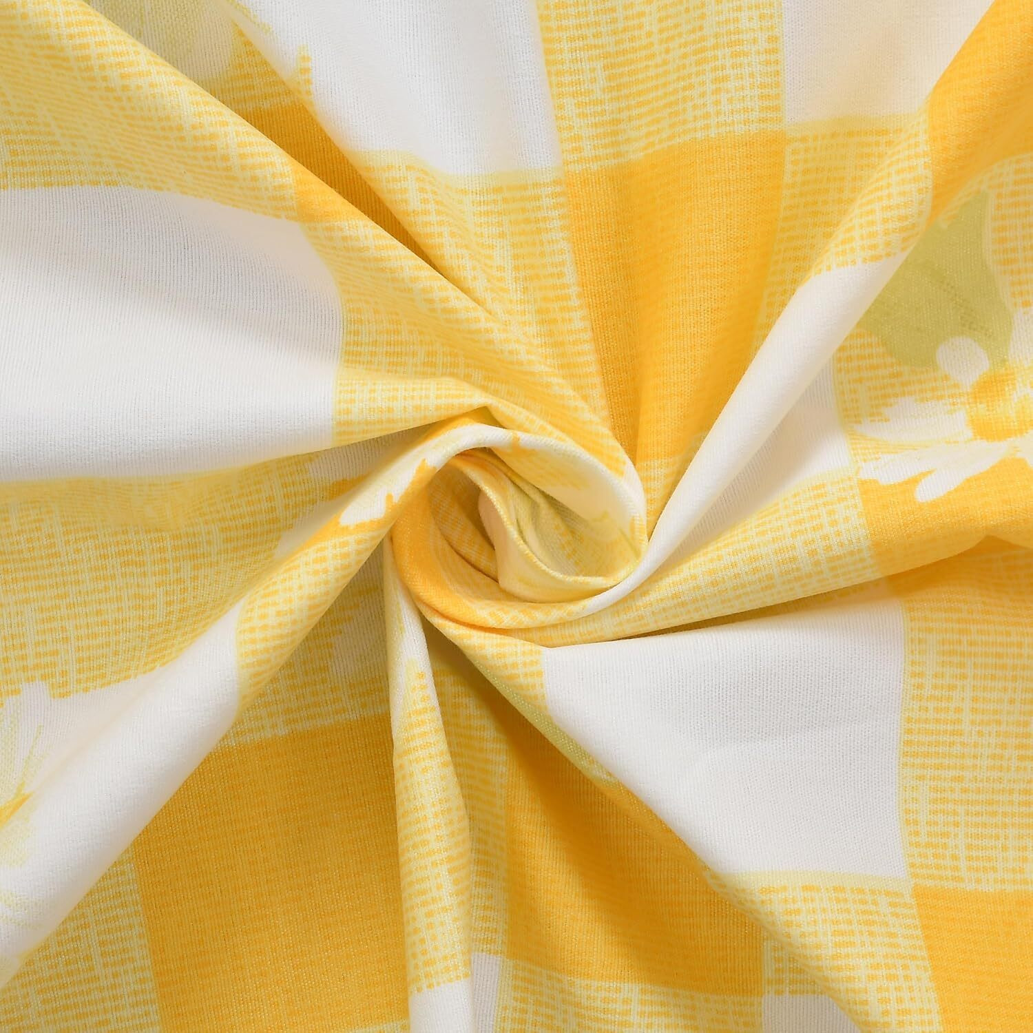 Image of EVERLUSH Microfiber Queen Fitted (Elastic) 300 TC Printed 1 Bedsheet with 2 Pillow Covers