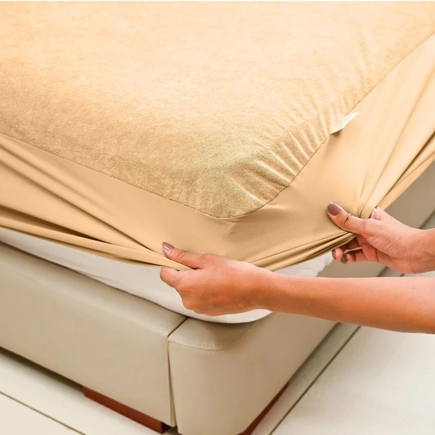 Image of Blufurn Cotton Double Fitted (Elastic) 200 TC Solid 1 AC Bedsheet