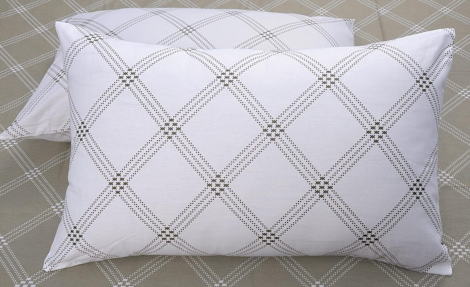 Image of Huesland Cotton Single Fitted (Elastic) 210 TC Geometric 1 Bedsheet with 2 Pillow Covers