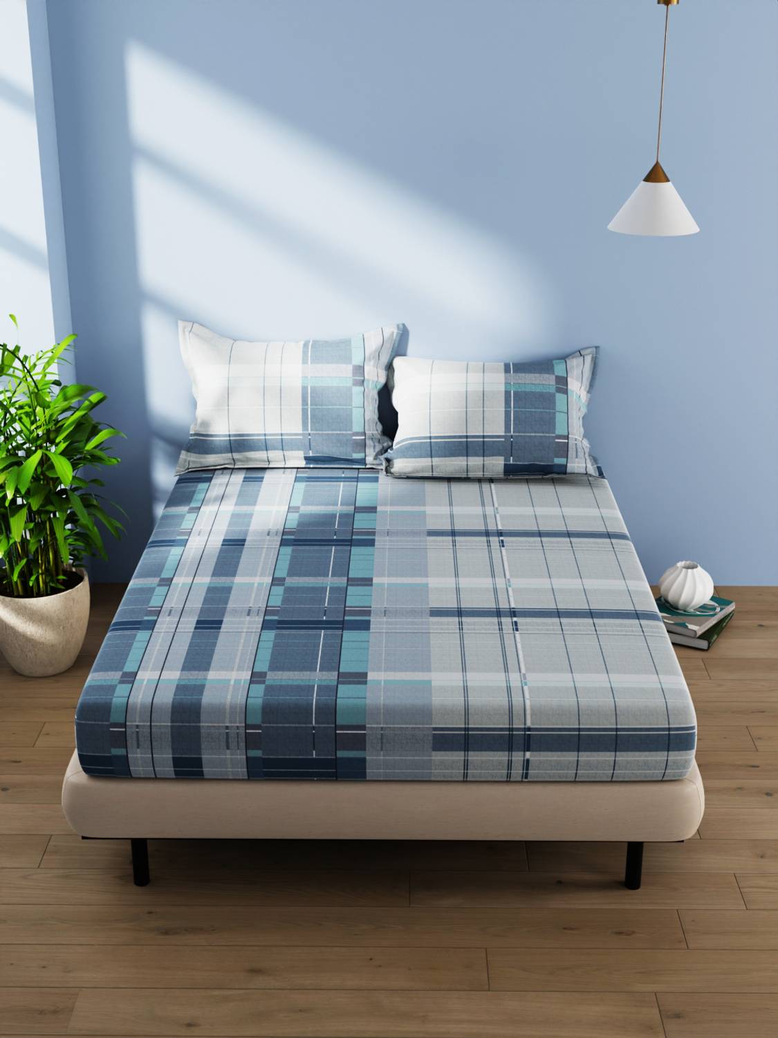 Bianca Cotton Double Flat 144 TC Checkered 1 Bedsheet with 2 Pillow Covers