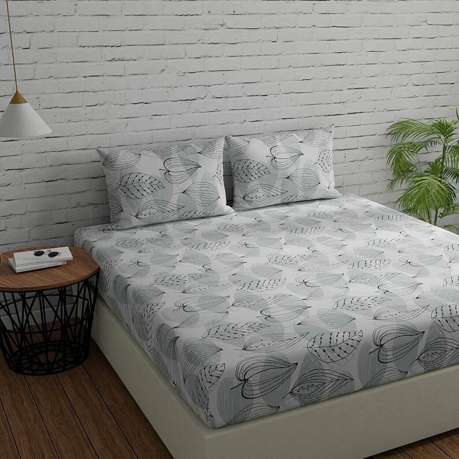 Image of Huesland Cotton King Flat 144 TC Floral 1 Bedsheet with 2 Pillow Covers