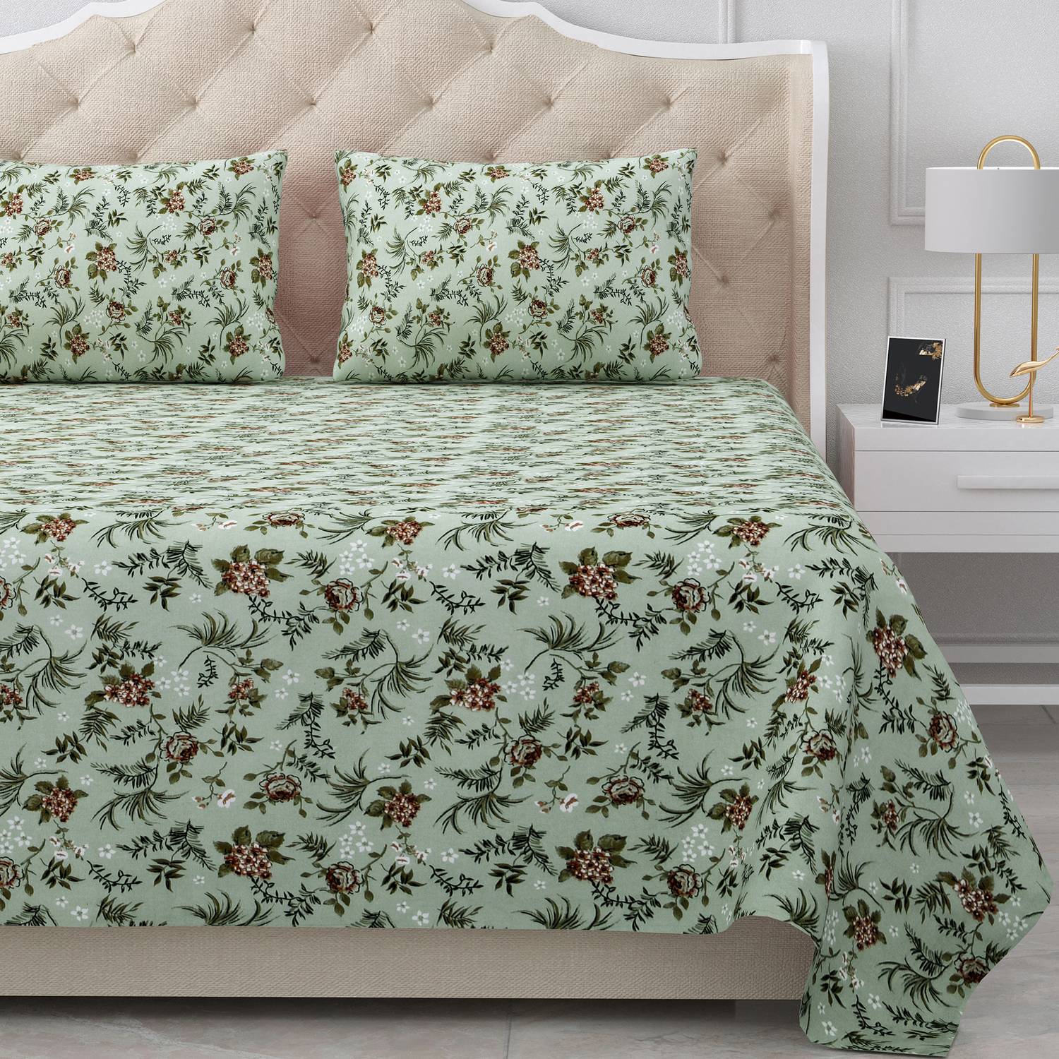 BELLA CASA Cotton King Flat 180 TC Floral 1 Bedsheet with 2 Pillow Covers