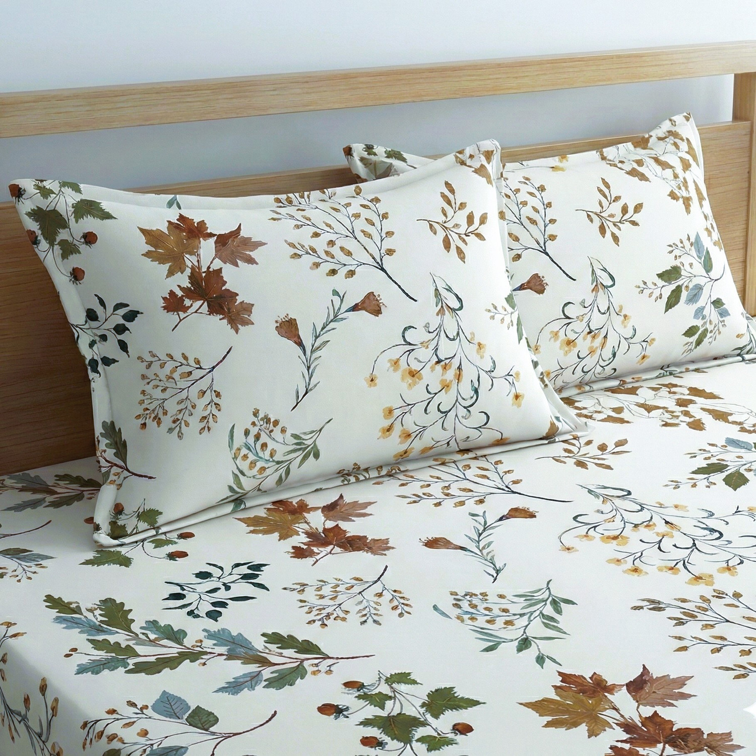 Image of Home Sizzler Microfiber Double Fitted (Elastic) 144 TC Floral 1 Bedsheet with 2 Pillow Covers