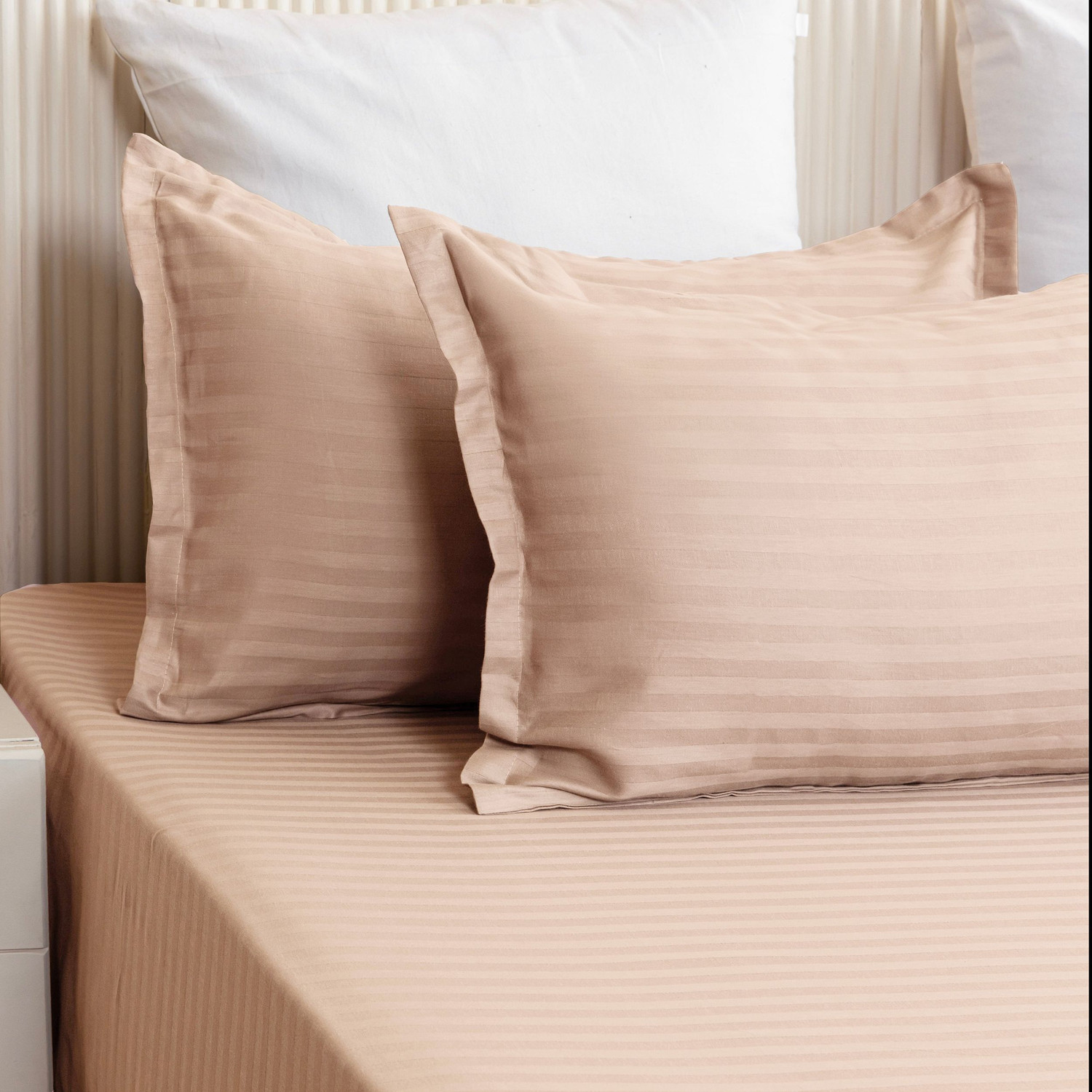 Image of Weave & Decor Microfiber Queen Fitted (Elastic) 300 TC Striped 1 Bedsheet with 2 Pillow Covers