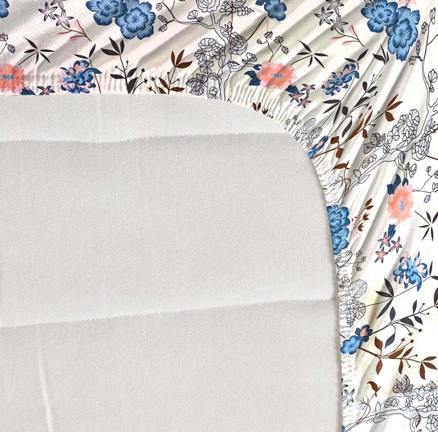 Image of CARLTON LONDON Cotton Double Fitted (Elastic) 104 TC Printed 1 Bedsheet with 2 Pillow Covers