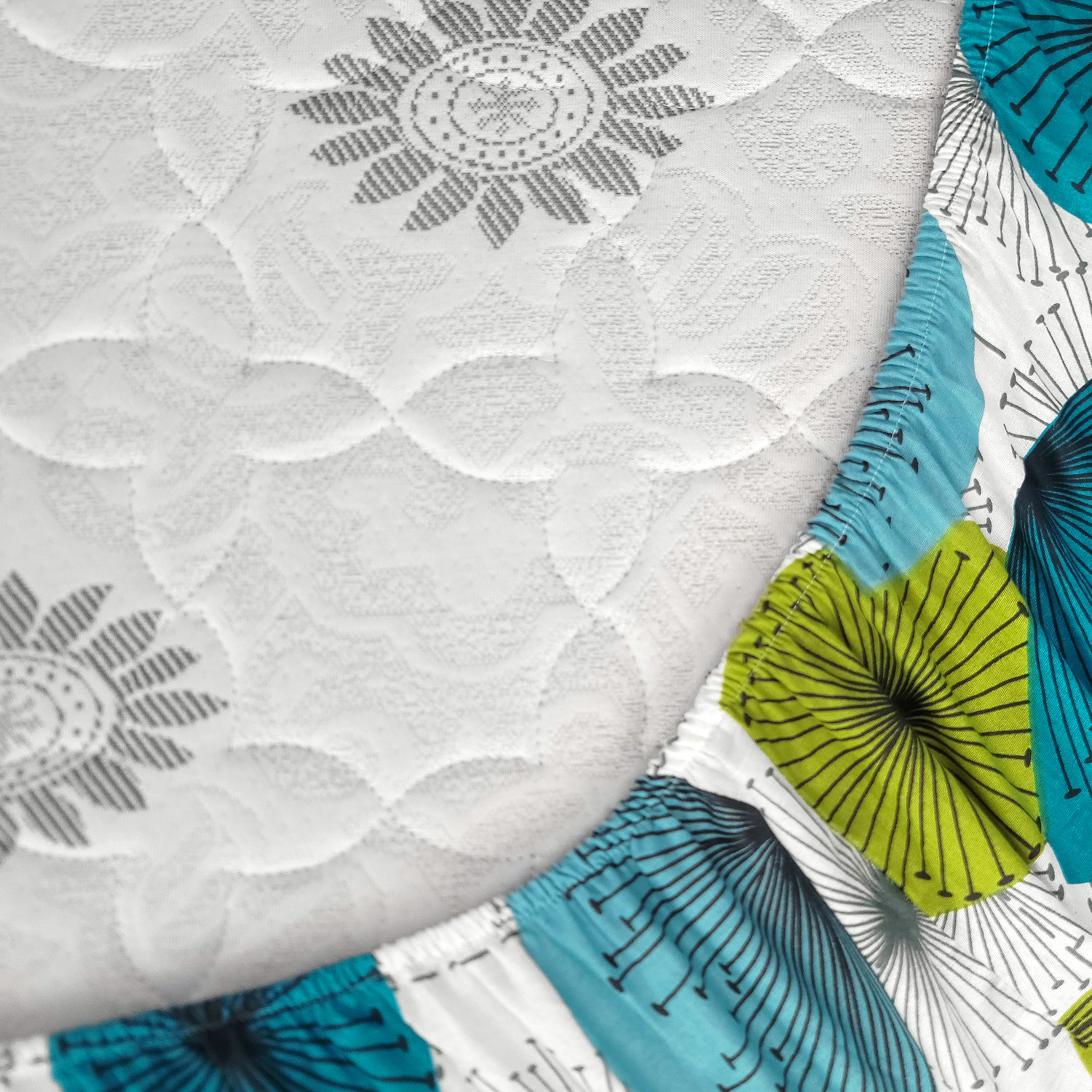 Image of Divine Casa Cotton Double Fitted (Elastic) 144 TC Floral 1 Bedsheet with 2 Pillow Covers