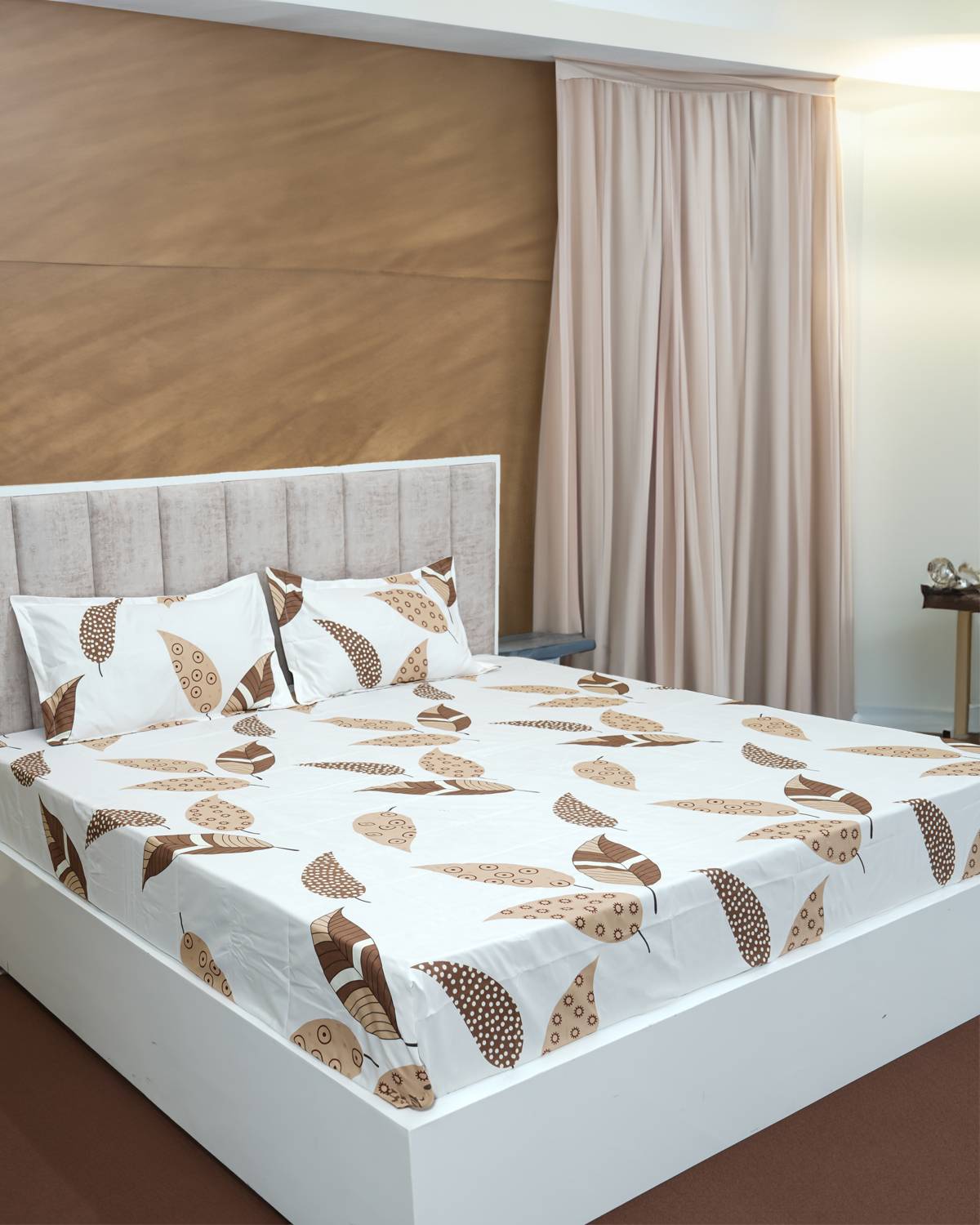 BELLA TRUE Microfiber Double Flat 240 TC Printed 1 Bedsheet with 2 Pillow Covers
