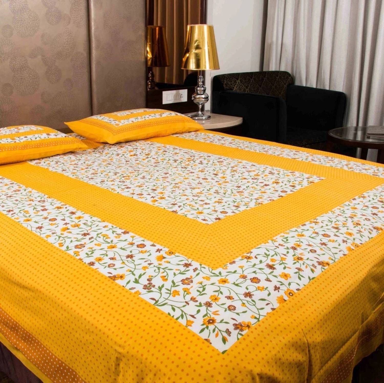 Cosito Cotton Double Flat 144 TC Printed 1 Bedsheet with 2 Pillow