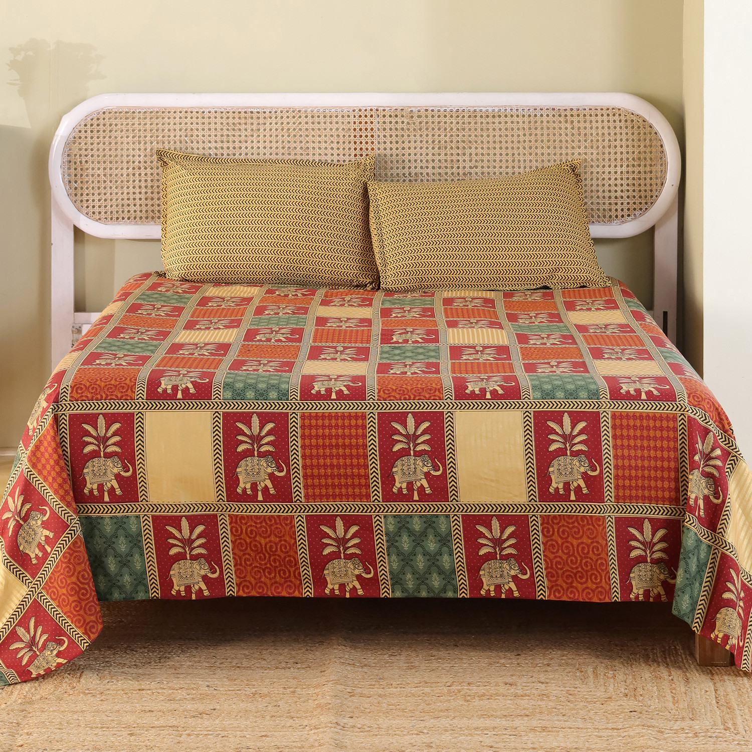 Image of Homeful Style Cotton King Flat 120 TC Printed 1 Summer Bedsheet with 2 Pillow Covers