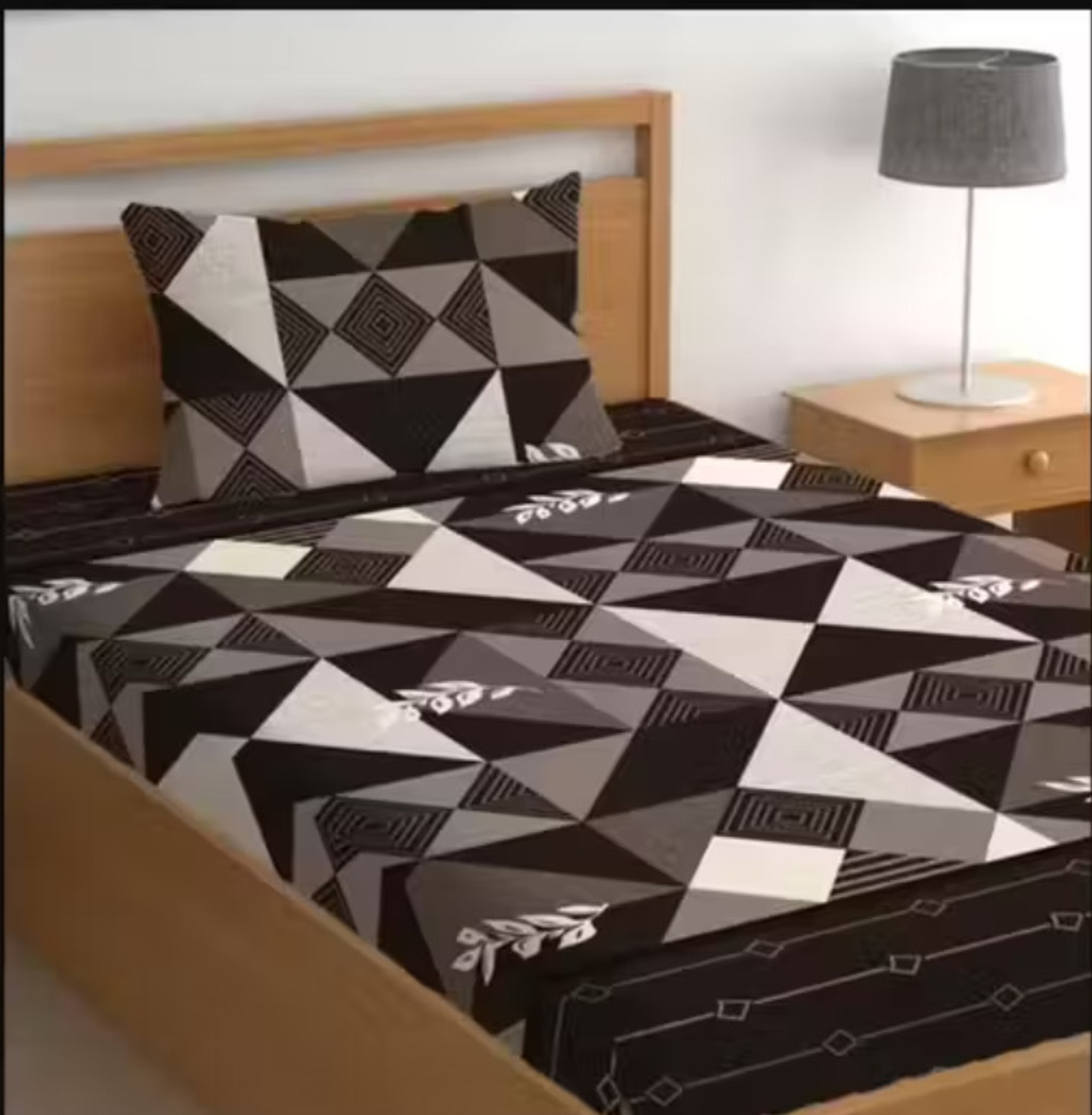 Image of angeet Cotton Single Flat 220 TC Floral 1 Bedsheet with 2 Pillow Covers