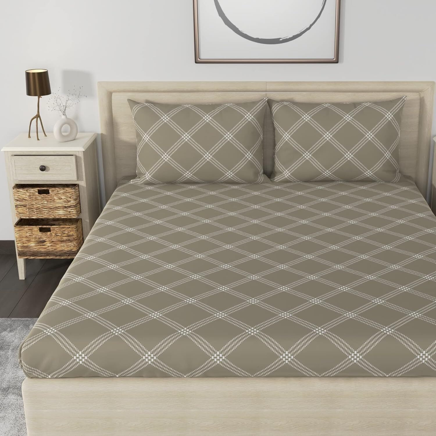 Image of Huesland Cotton King Fitted (Elastic) 210 TC Geometric 1 Bedsheet with 2 Pillow Covers