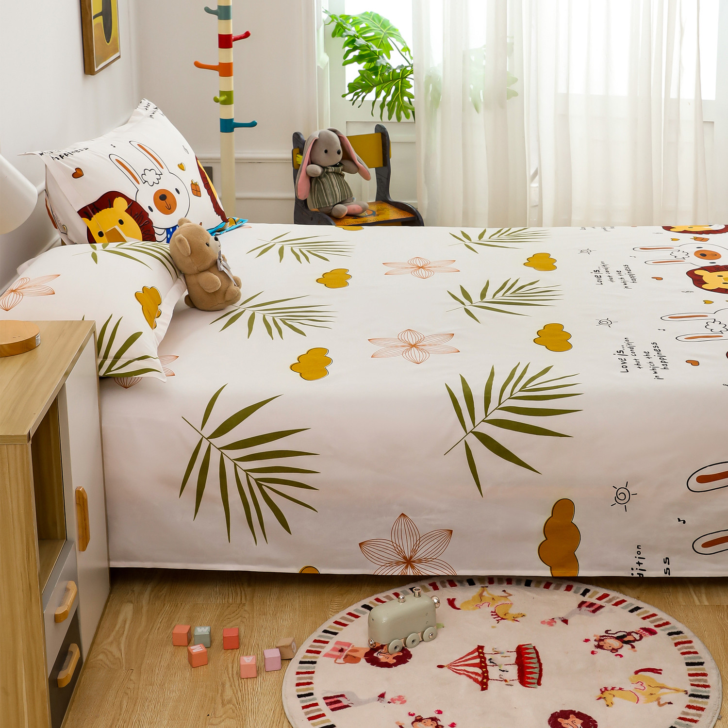 Image of Story@home Microfiber Double Flat 180 TC Printed 1 Summer Bedsheet with 2 Pillow Covers