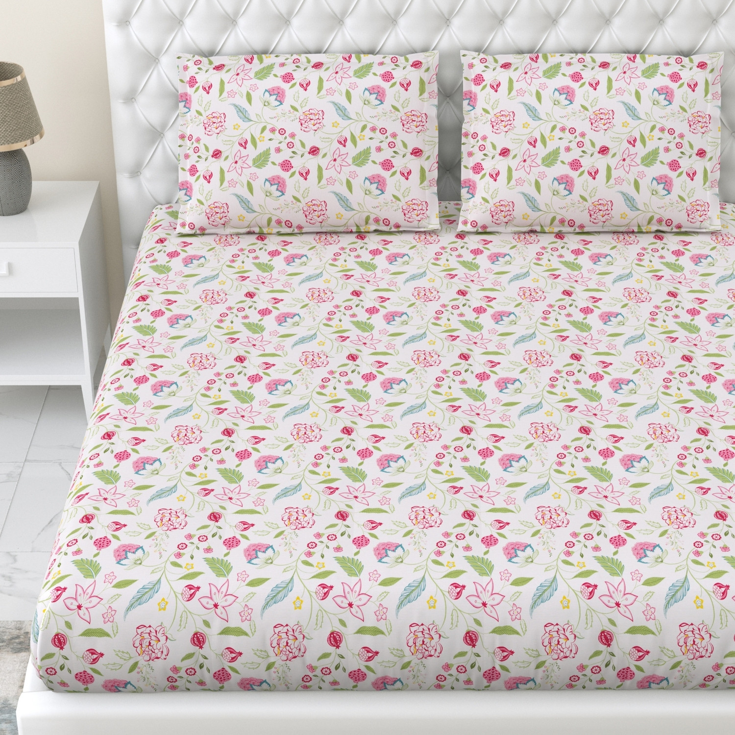 Image of haus & kinder Cotton King Fitted (Elastic) 186 TC Printed 1 Bedsheet with 2 Pillow Covers
