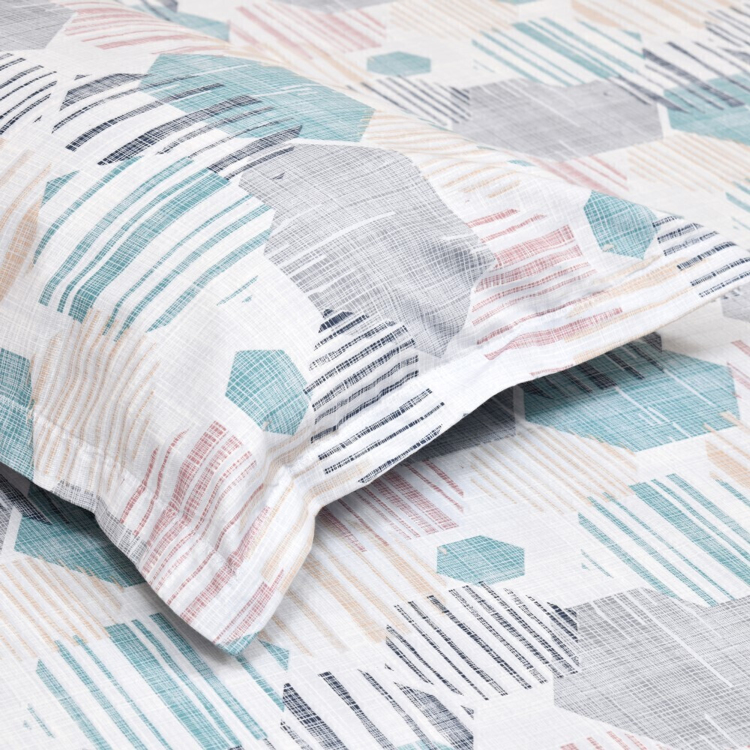 Image of haus & kinder Cotton Double Flat 186 TC Printed 1 Bedsheet with 2 Pillow Covers