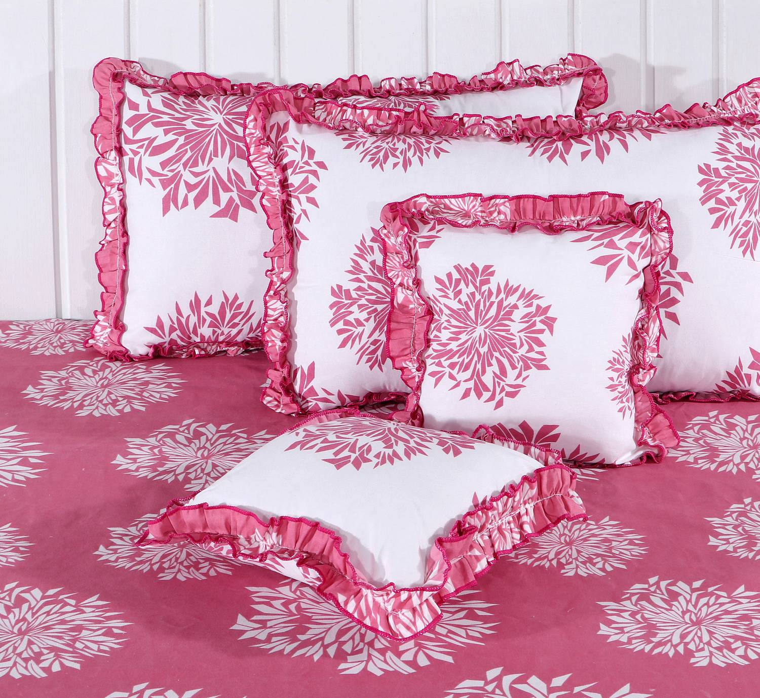 driji Cotton Double Flat 300 TC Printed 1 Summer Bedsheet with 2
