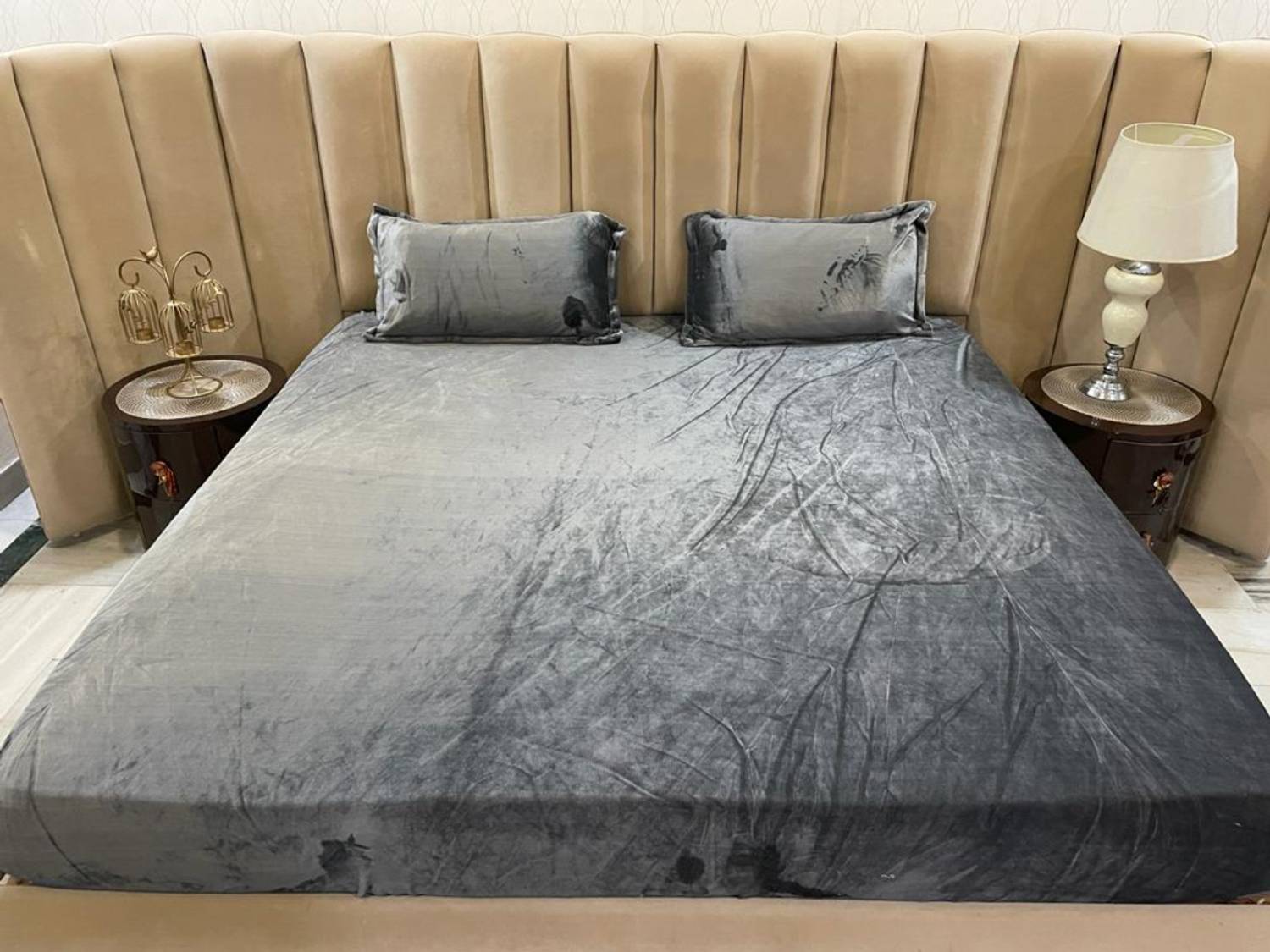 24x7 Home Store Velvet King Fitted (Elastic) 290 TC Solid 1 Bedsheet with 2 Pillow Covers