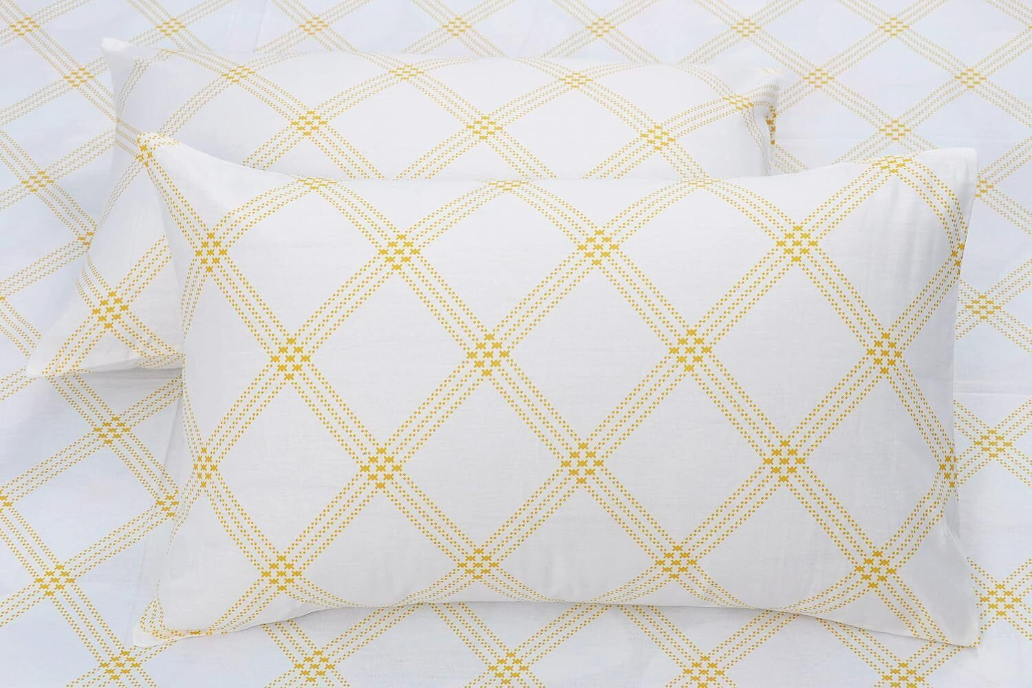 Image of Huesland Cotton Single Fitted (Elastic) 210 TC Geometric 1 Bedsheet with 2 Pillow Covers
