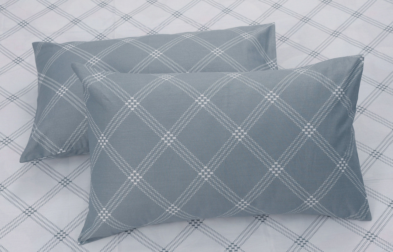 Image of Huesland Cotton Single Flat 210 TC Geometric 1 Bedsheet with 2 Pillow Covers