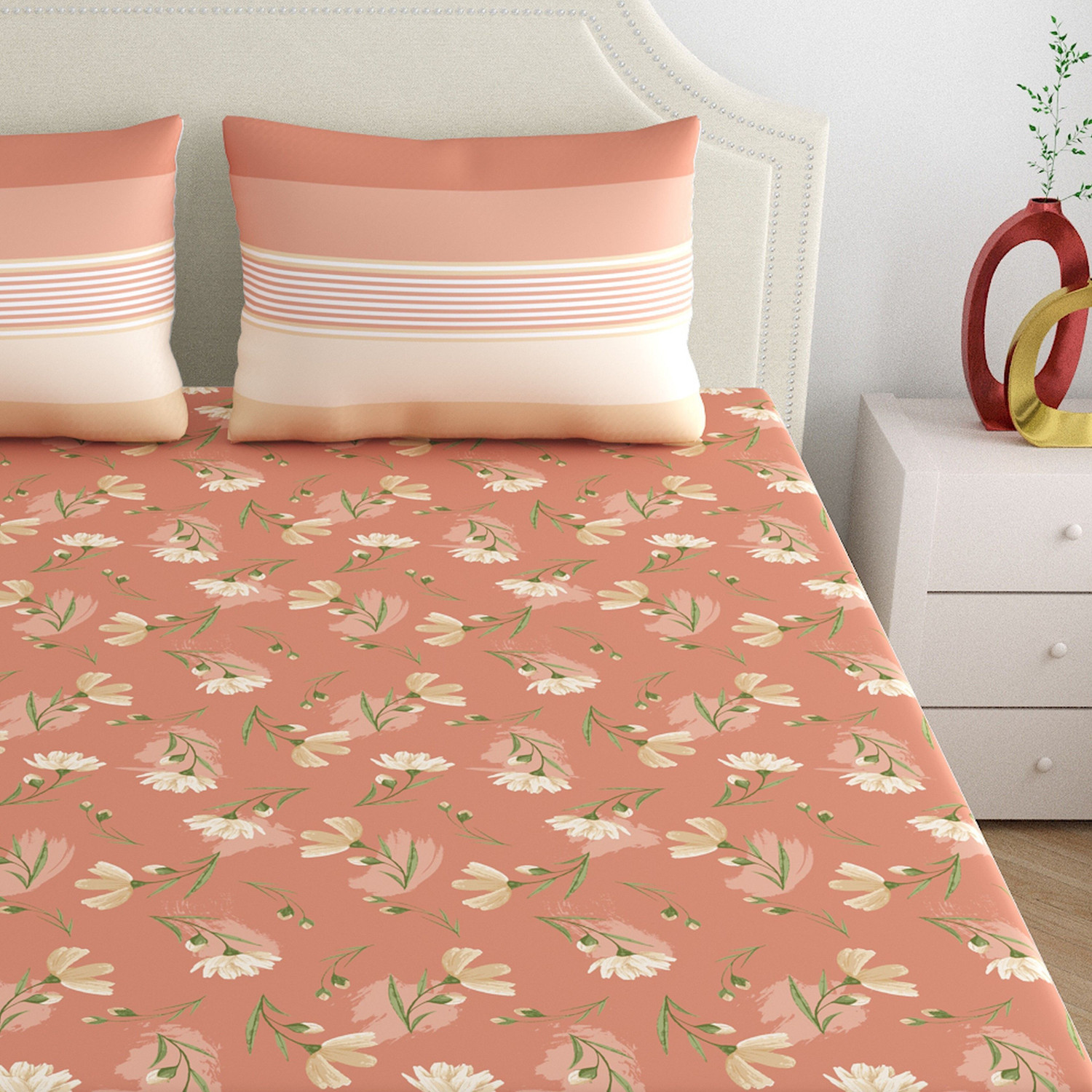 Image of Dreamscape Cotton King Fitted (Elastic) 140 TC Printed 1 Bedsheet with 2 Pillow Covers