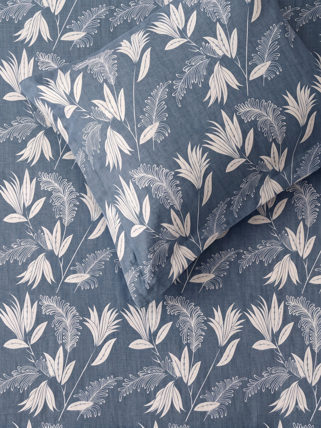 Image of Raymond Home Microfiber Double Flat 110 TC Floral 1 Bedsheet (Blue)