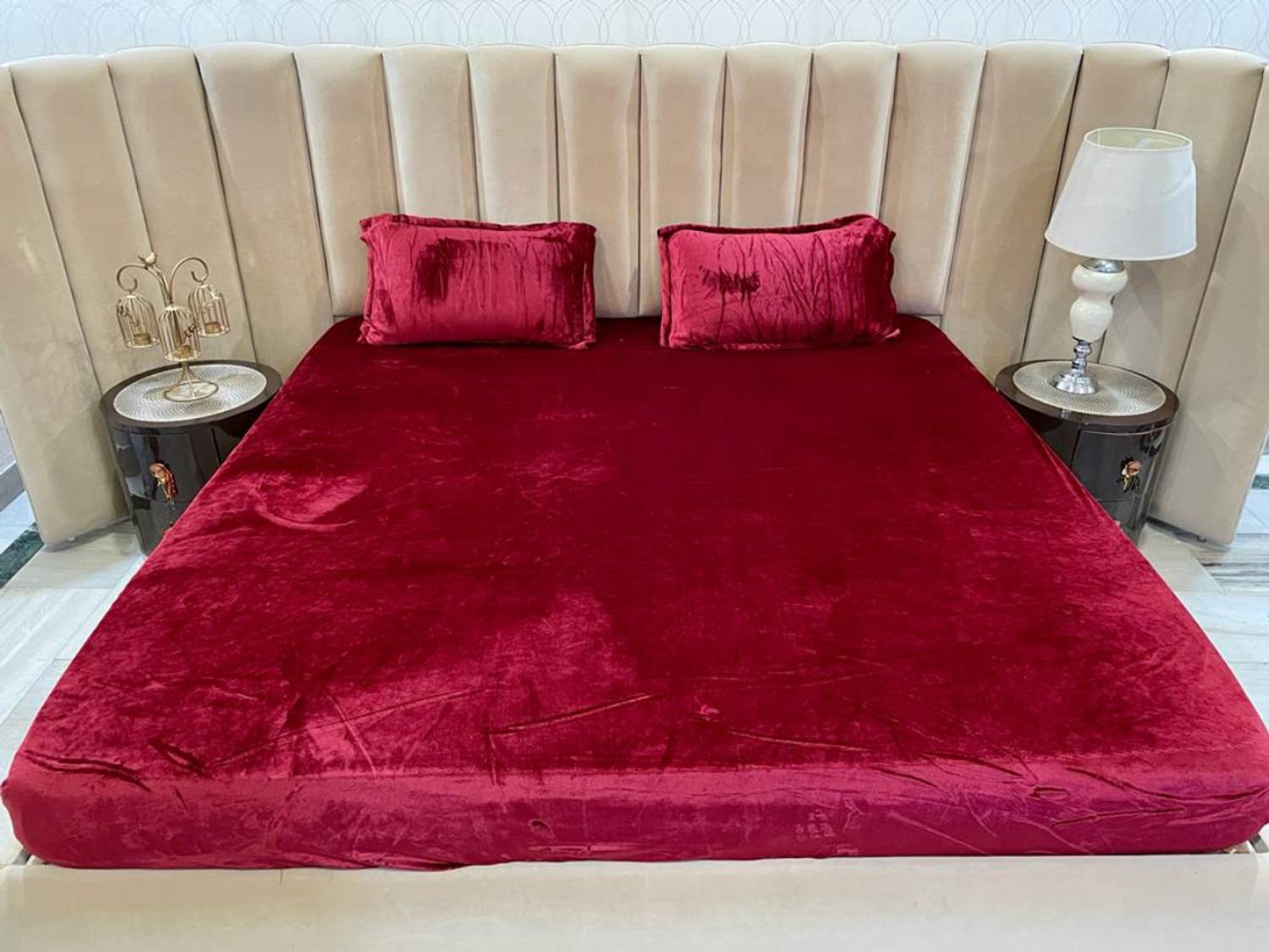 24x7 Home Store Velvet King Fitted (Elastic) 290 TC Solid 1 Bedsheet with 2 Pillow Covers