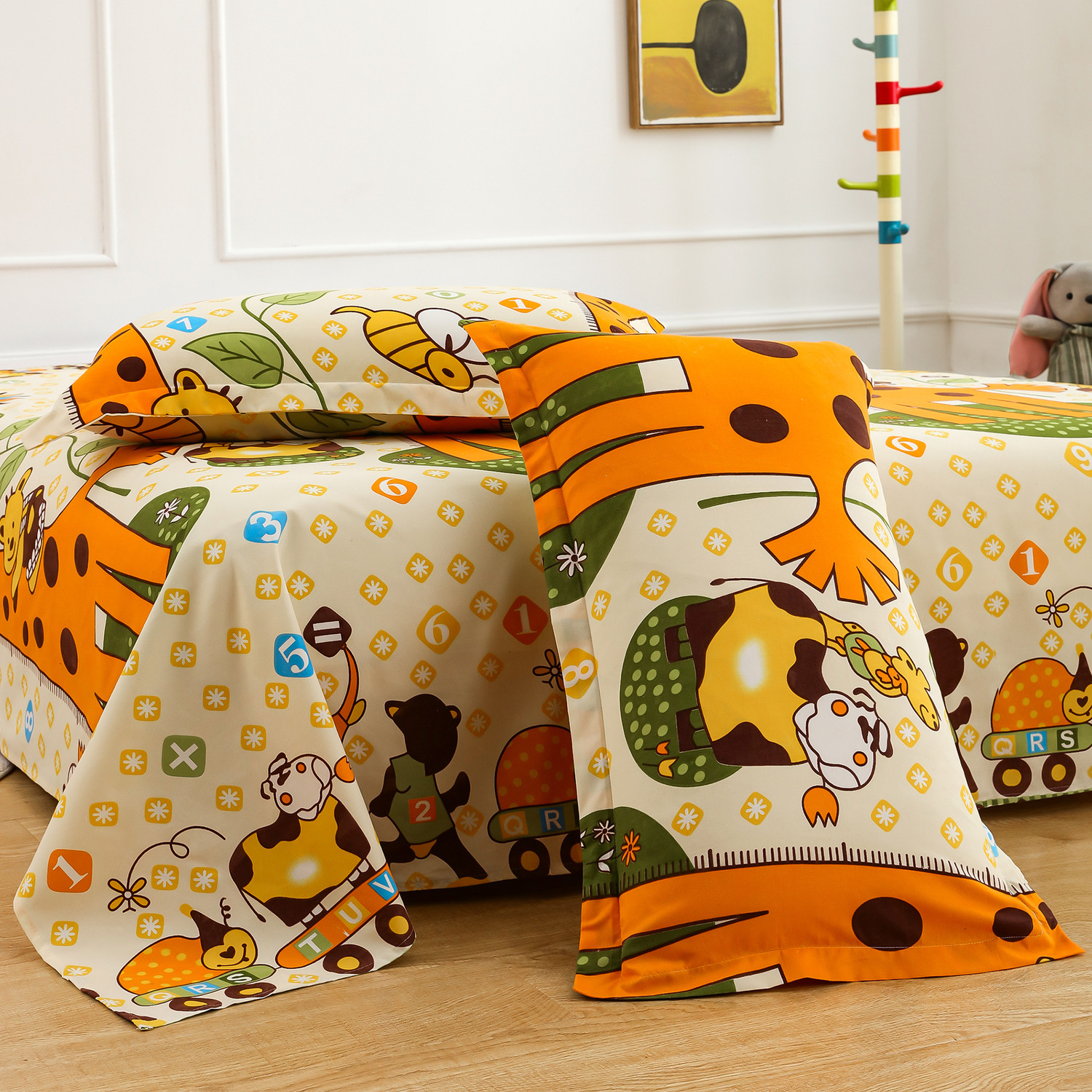 Image of Story@home Microfiber Double Flat 180 TC Printed 1 Summer Bedsheet with 2 Pillow Covers