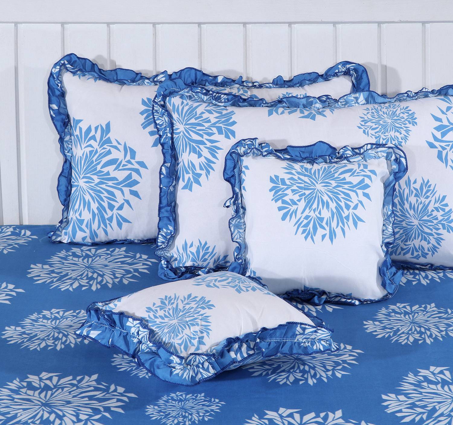 driji Cotton Double Flat 300 TC Printed 1 Summer Bedsheet with 2