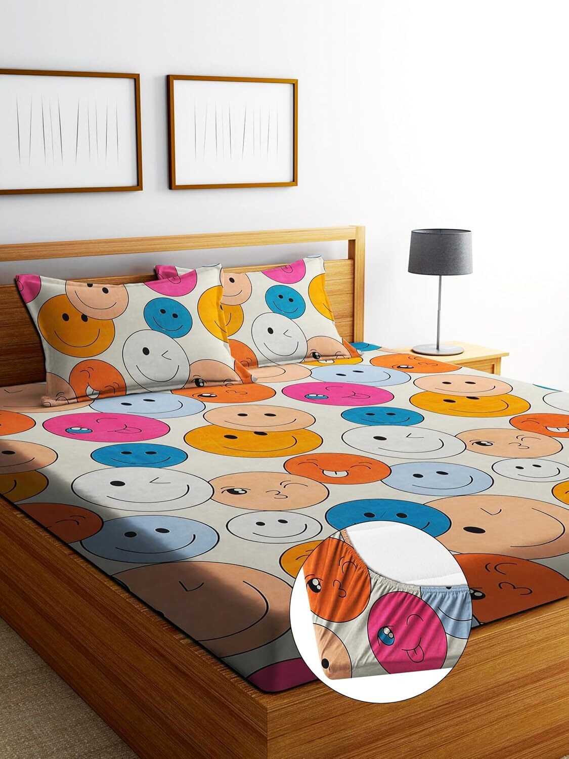 Image of CROTONTEND CR7 Cotton Double Fitted (Elastic) 350 TC Printed 1 Summer Bedsheet with 2 Pillow Covers