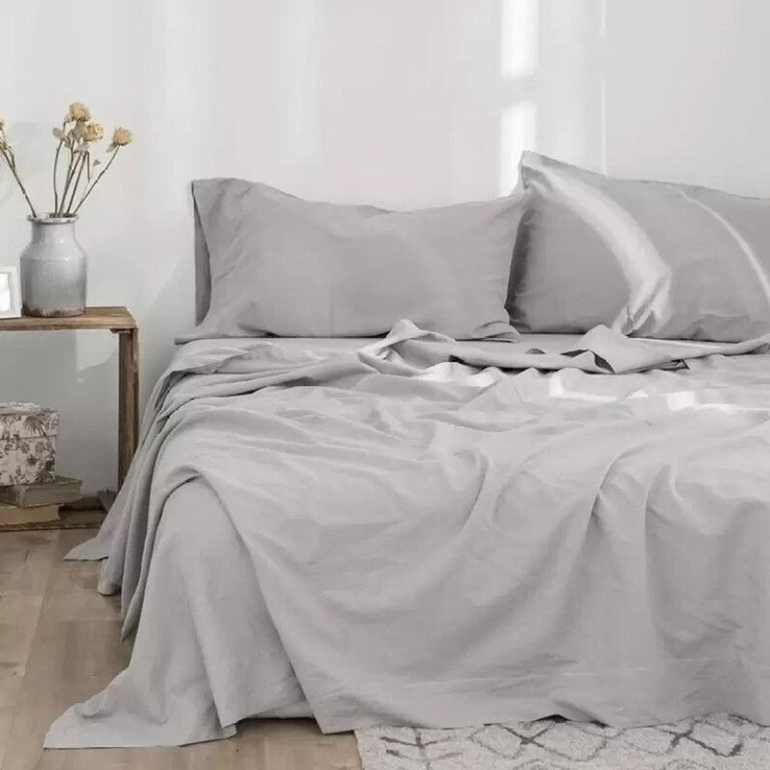 Image of TURIYA Microfiber Single Flat 300 TC Solid 1 Bedsheet with 2 Pillow Covers