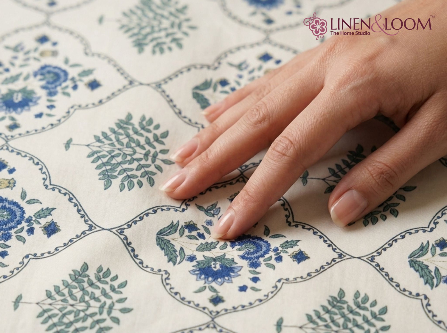 Image of Linen & Loom Cotton Blend Single Flat 240 TC Printed 1 Bedsheet (Blue)