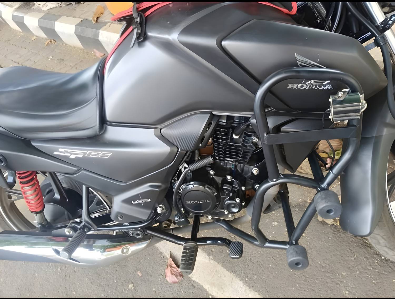 AATRU Honda Shine SP 125 Bike Crash Guard - Image 2