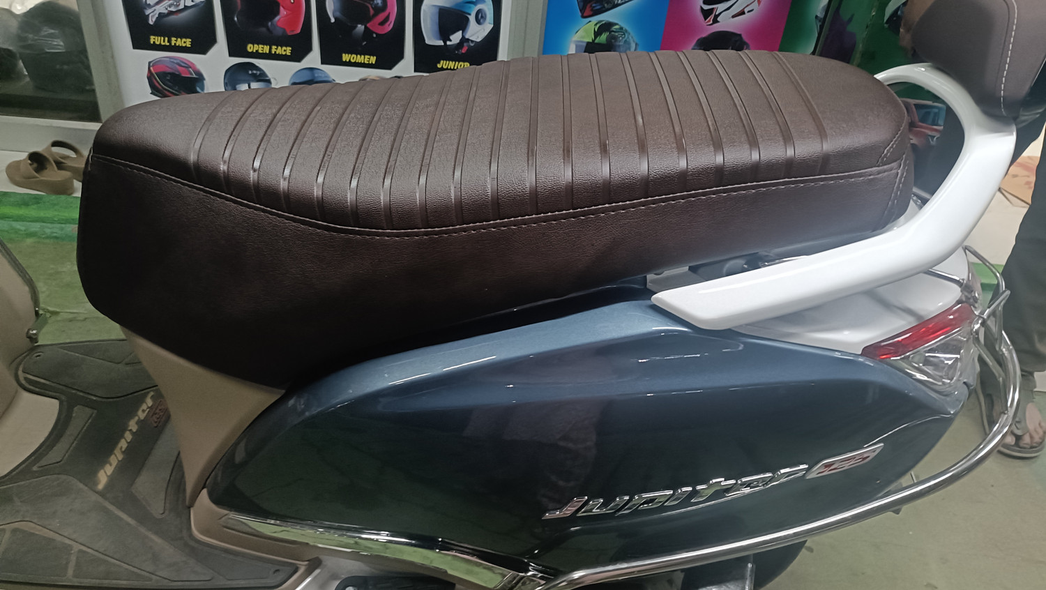 Image of agr Ju 09 Single Bike Seat Cover For TVS Jupiter