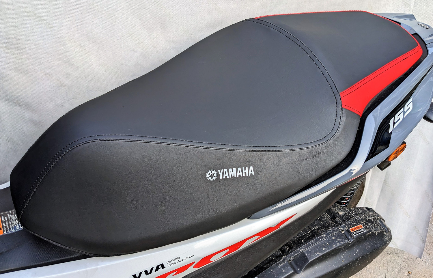 Image of AUTOLEOPARD AEROX 155 MAXI SCOOTER SEAT COVER Single Bike Seat Cover For Yamaha NA