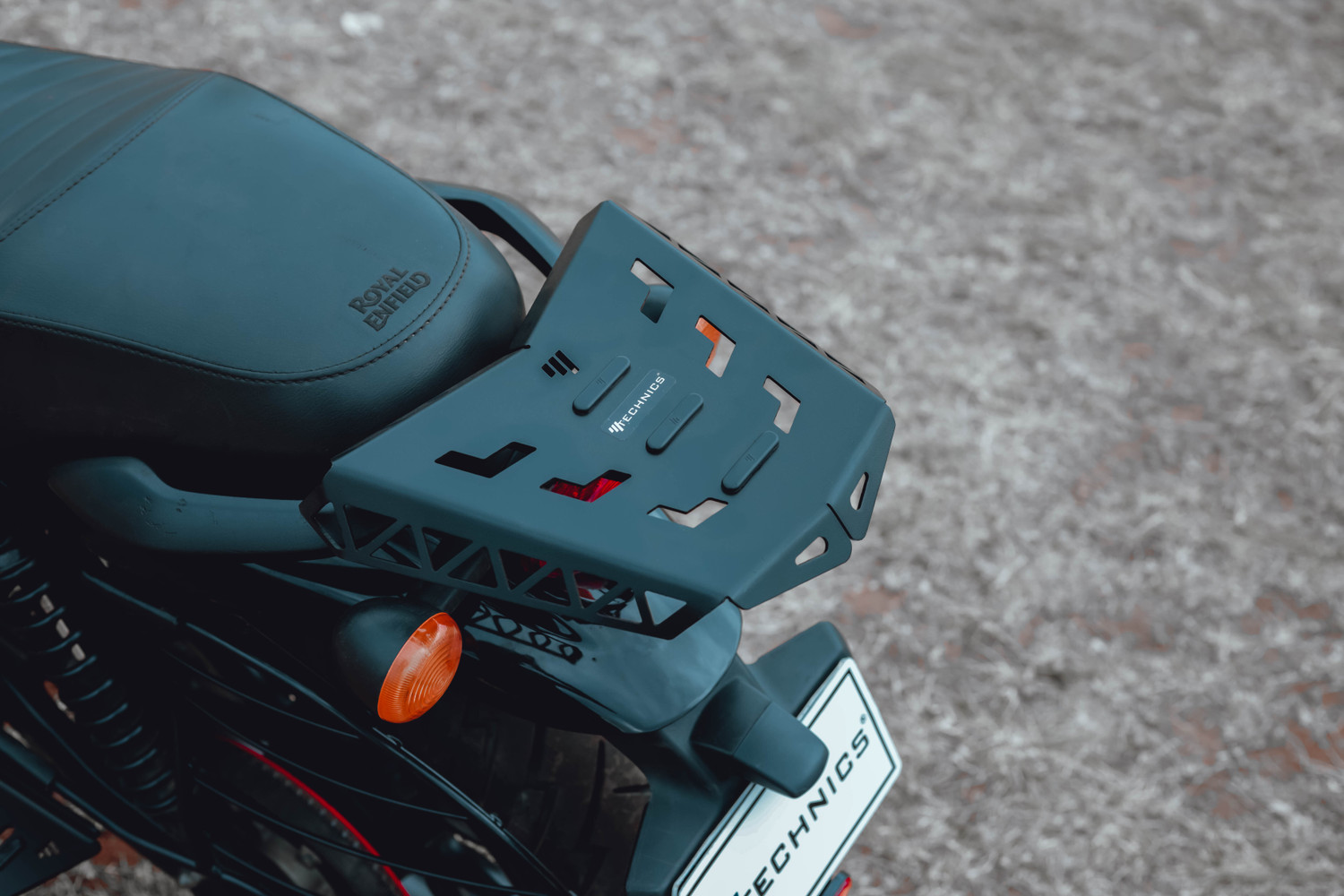 Image of M Technics Hunter 350 Carrier Bike Storage Stand