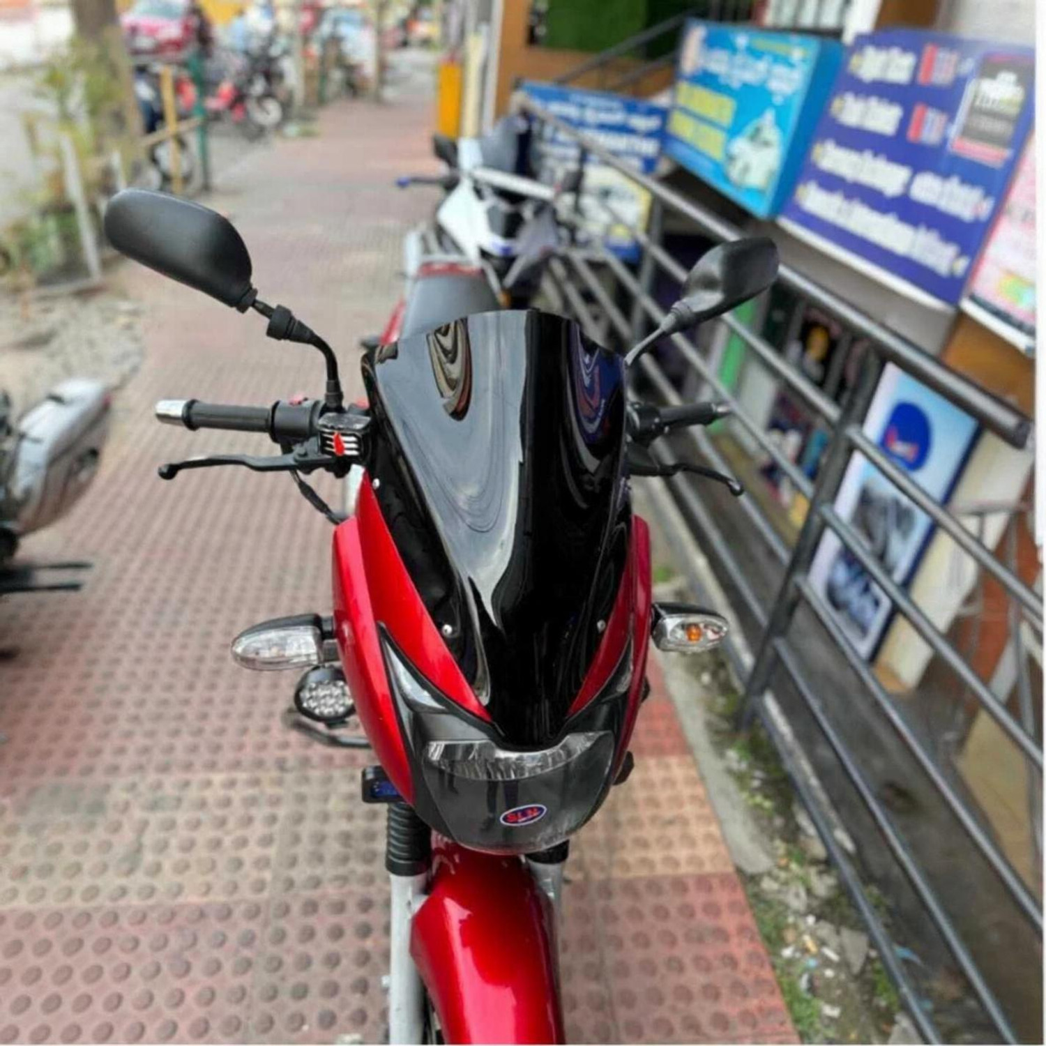 Image of FAVOURITE RIDERS DUBBLE BUBBLE 150 /180 Pulsar VISOR Bike Windshield