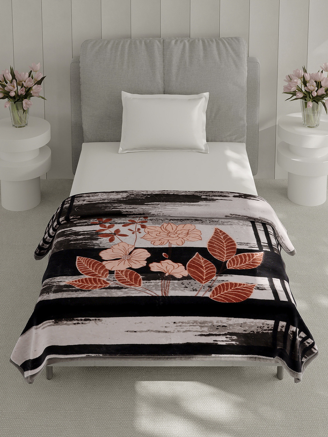 Image of MONTE CARLO Printed Single Mink Blanket for Mild Winter