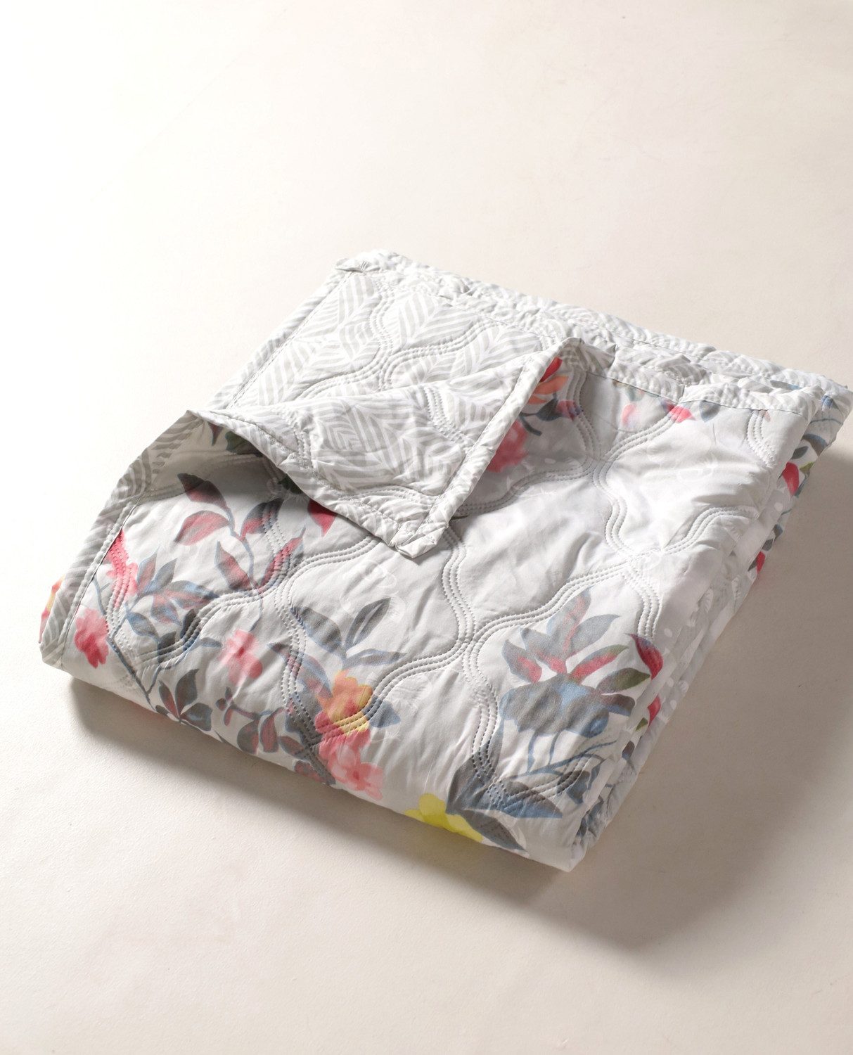 Image of SPENTO Printed Double Comforter for AC Room