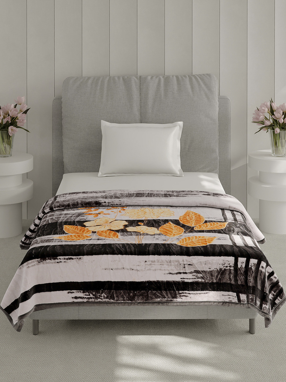 Image of MONTE CARLO Printed Single Mink Blanket for Mild Winter
