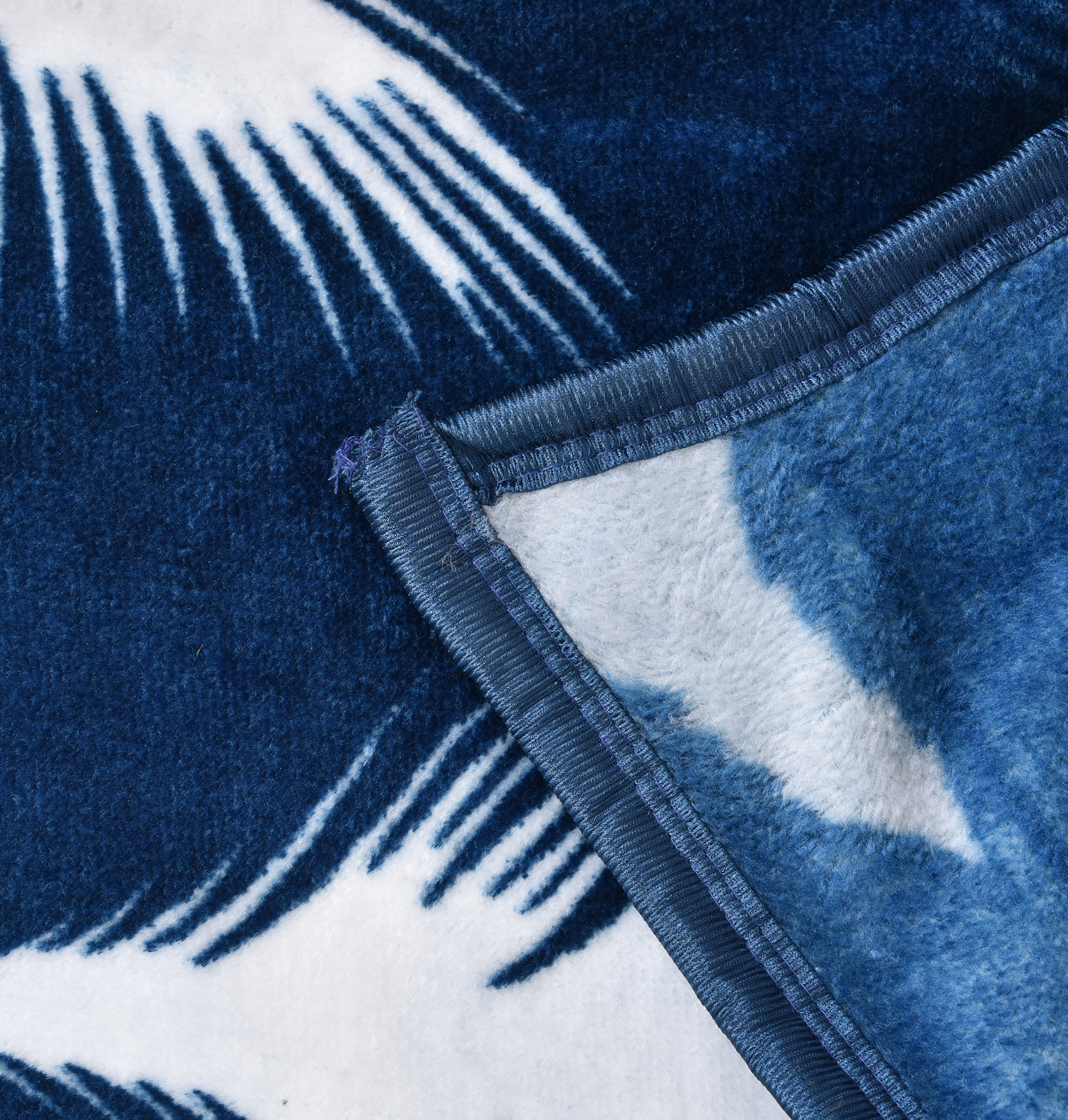 Image of SPANGLE Printed Double Mink Blanket for Heavy Winter