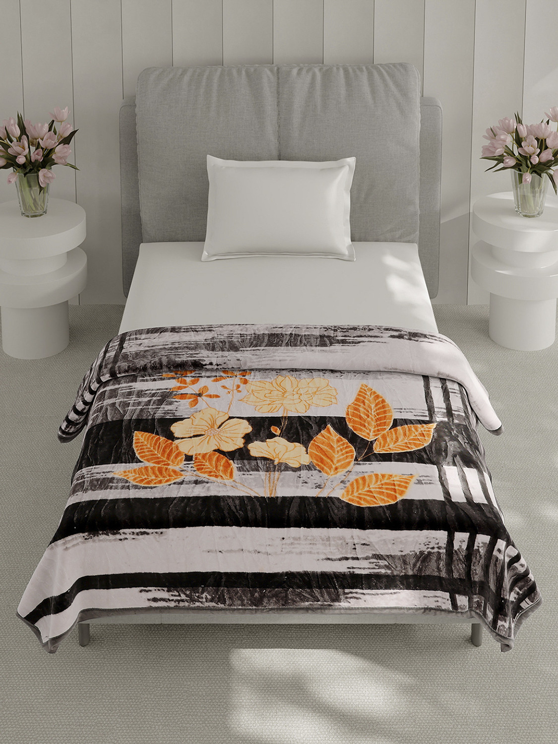 Image of MONTE CARLO Printed Single Mink Blanket for Mild Winter