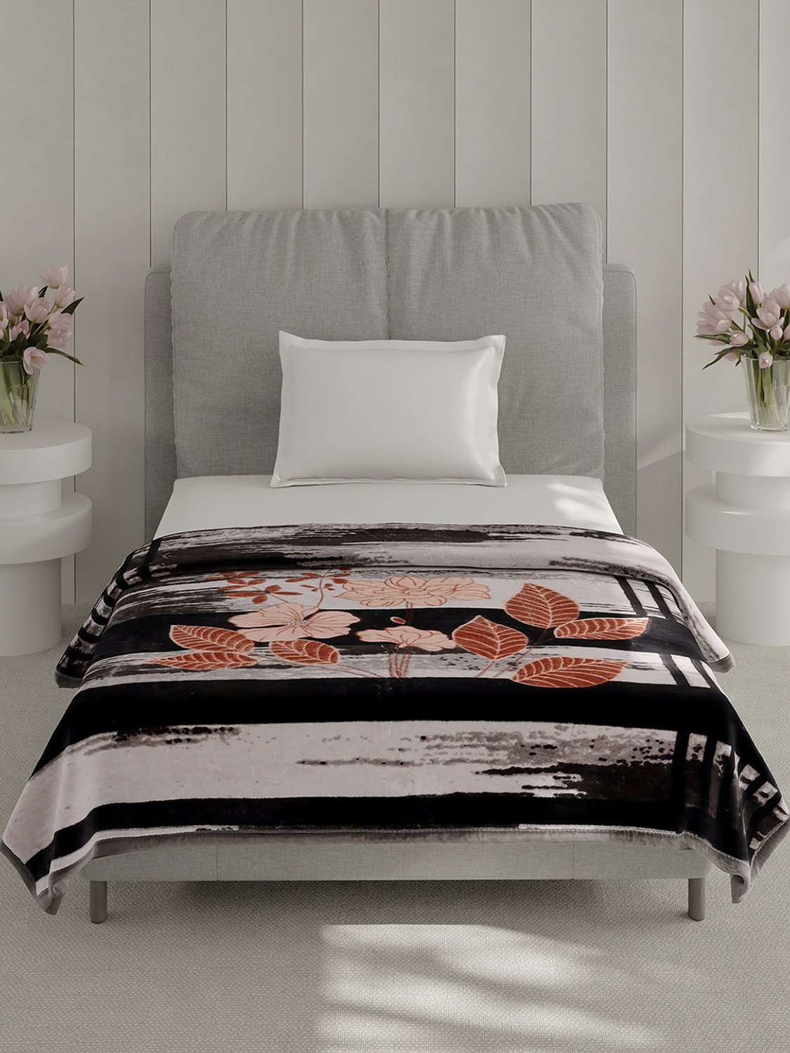 Image of MONTE CARLO Printed Single Mink Blanket for Mild Winter