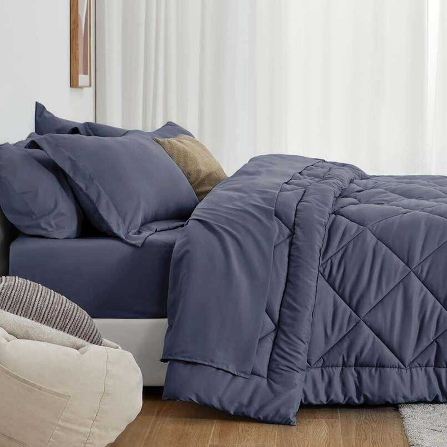 Image of YUKU Solid Single Quilt for Heavy Winter (Polyester, Blue)